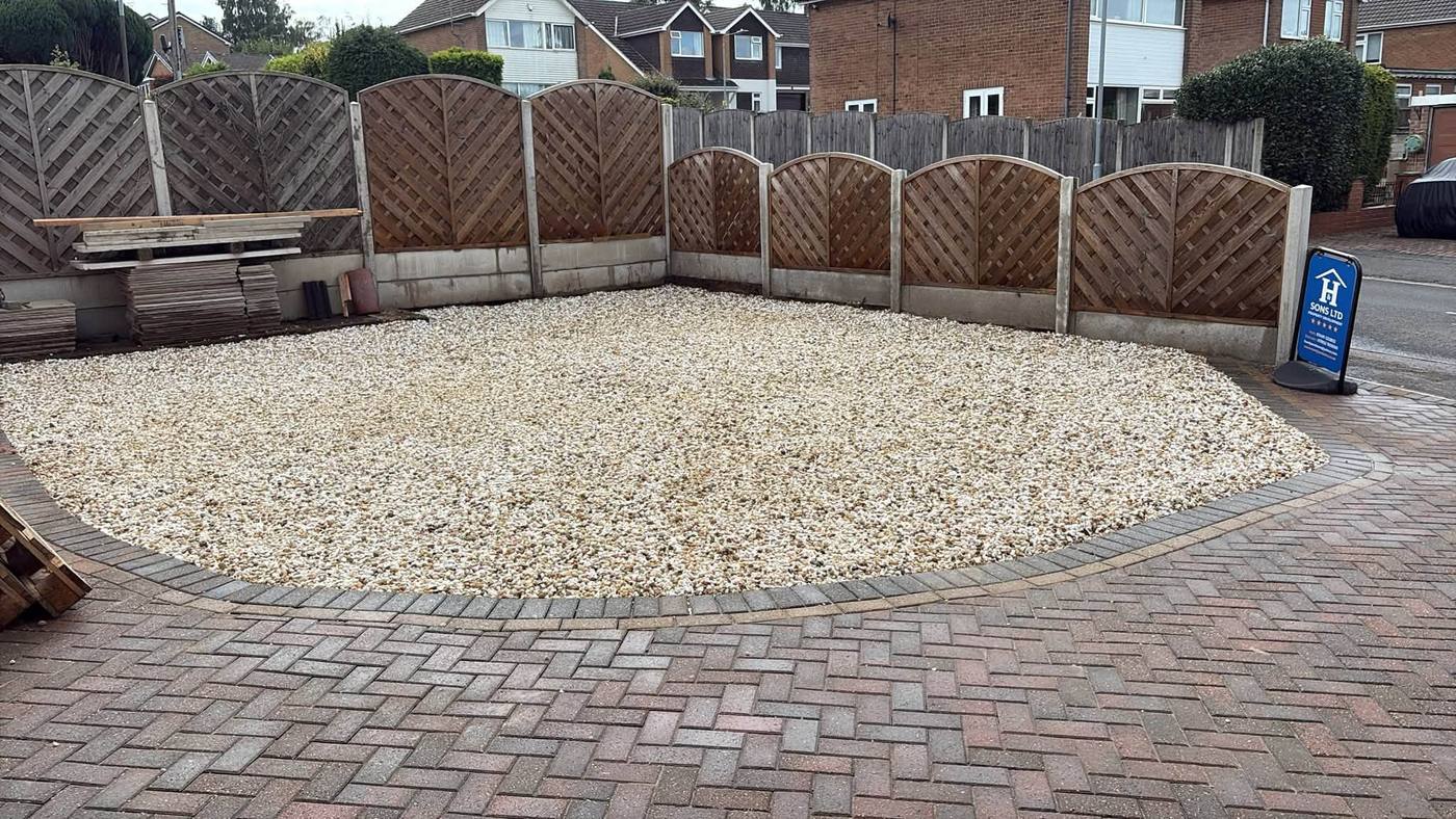 Completed block paved and decorative gravel driveway in Ravenshead, Nottinghamshire